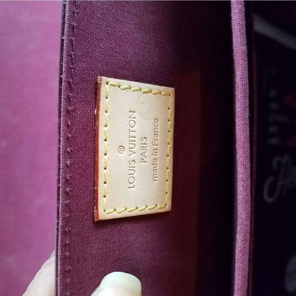 Louis Vuitton  - Picture 7 of 14